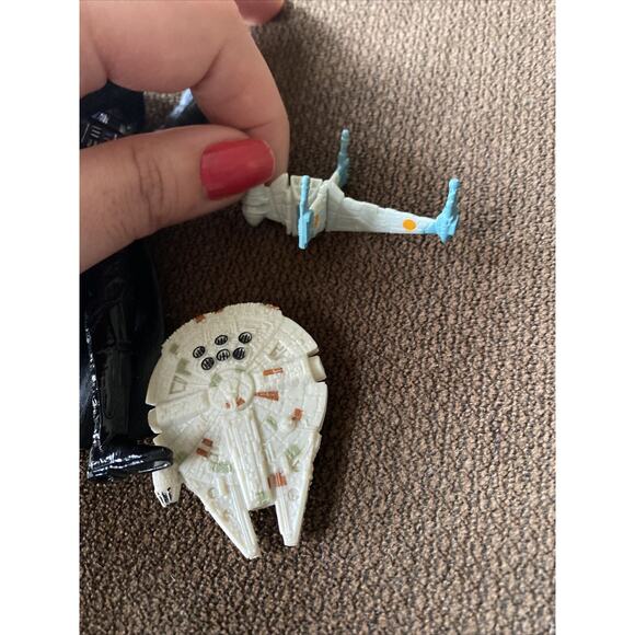 Star Wars Darth Vader 2001 LFL Hasbro Action Figure 4" Preowned - Picture 2 of 12